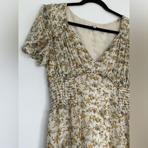 Beautiful Floral Yellow V-neck Midi Sundress